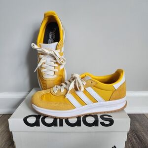 Adidas Women's Run 70s 2.0 Yellow & White Retro Cloudfoam Sneakers Size 8.5